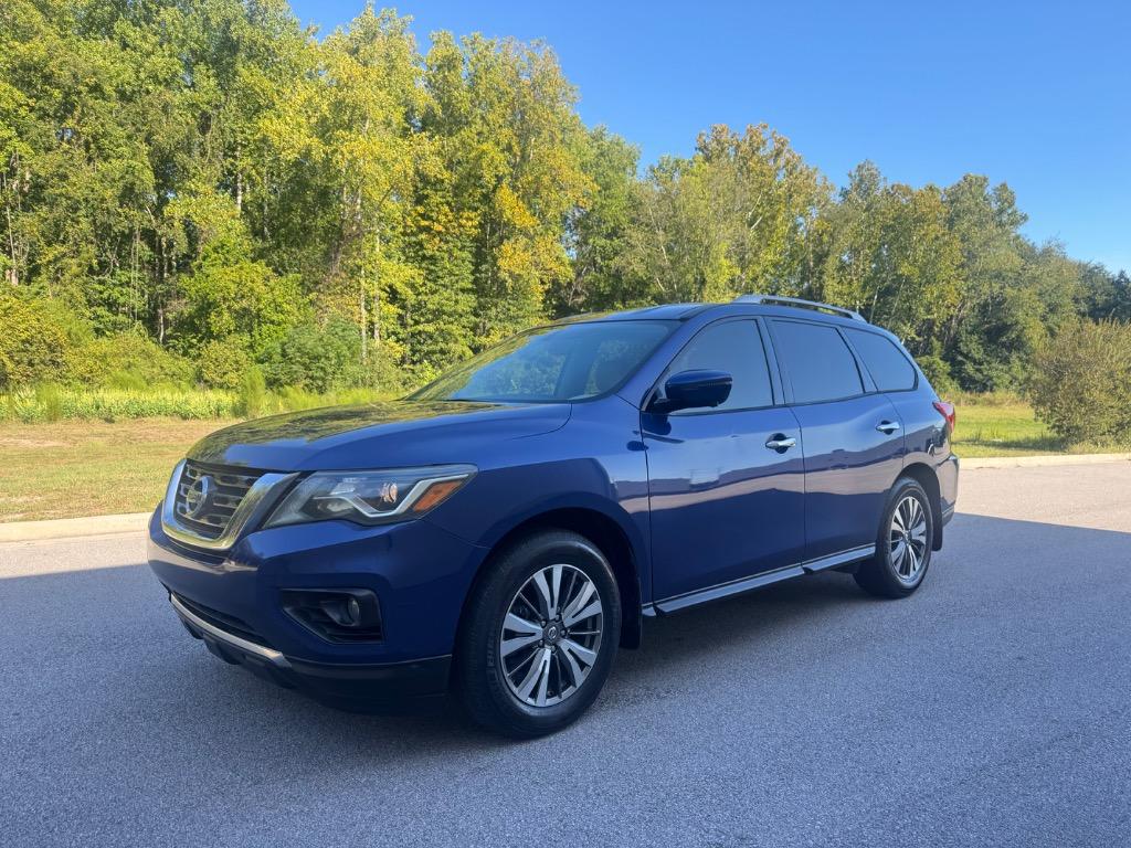 2017 Nissan Pathfinder SL