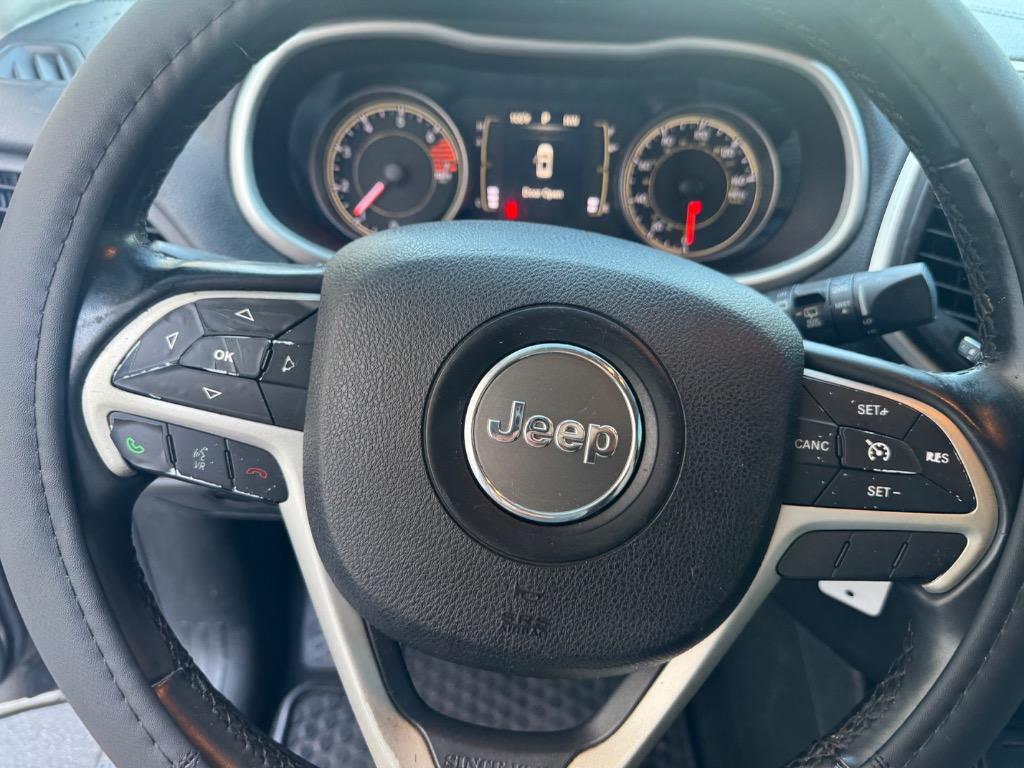 2016 Jeep Cherokee Latitude - Photo 9