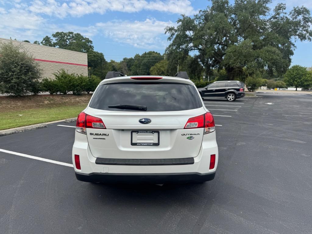 2013 Subaru Outback Premium - Photo 6
