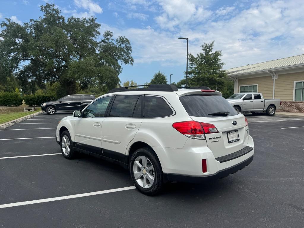 2013 Subaru Outback Premium - Photo 7